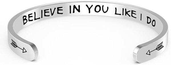 Gifts Ideas Bracelet on Valentines Day Easter